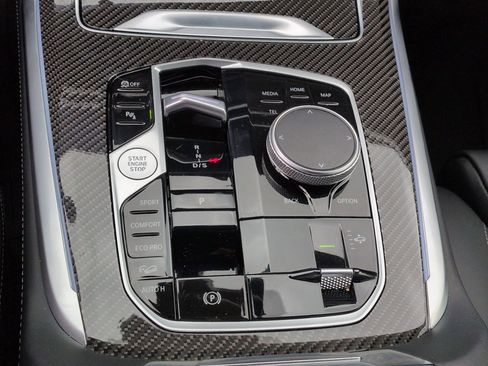 Used 2025 BMW X7 M60i AWD/4WD image 25
