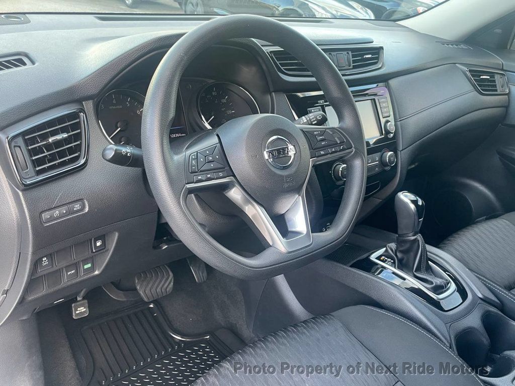 Used 2018 Nissan Rogue S FWD image 17