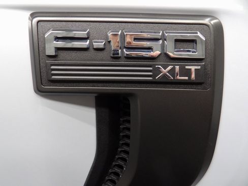 Used 2022 Ford F150 XLT w/ Equipment Group 302A High image 41