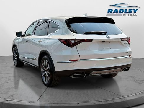 Used 2025 Acura MDX SH-AWD w/ Technology Package image 4