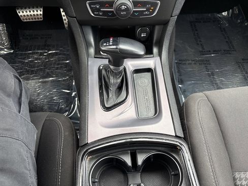 Used 2022 Dodge Charger R/T w/ Blacktop Package image 32