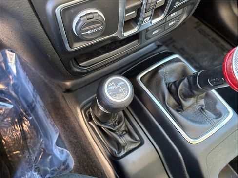 Used 2022 Jeep Wrangler Unlimited Willys image 28