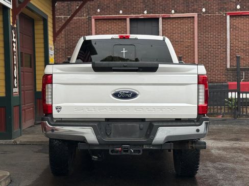 Used 2019 Ford F250 Lariat w/ Lariat Ultimate Package AWD/4WD image 4