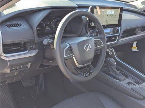 New 2026 Toyota Grand Highlander Limited image 3