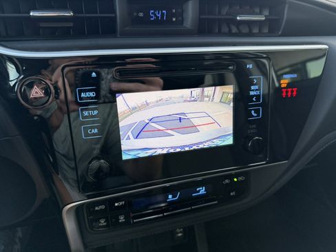 Used 2018 Toyota Corolla SE image 29