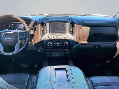 Used 2021 GMC Sierra 2500 Denali AWD/4WD image 16