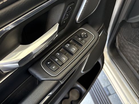 Used 2024 RAM 1500 Laramie AWD/4WD image 14