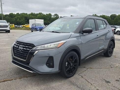 Used 2023 Nissan Kicks SR w/ SR Premium Package image 1