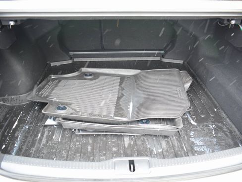 Used 2023 Toyota Crown Limited w/ Advanced Technology Package image 27