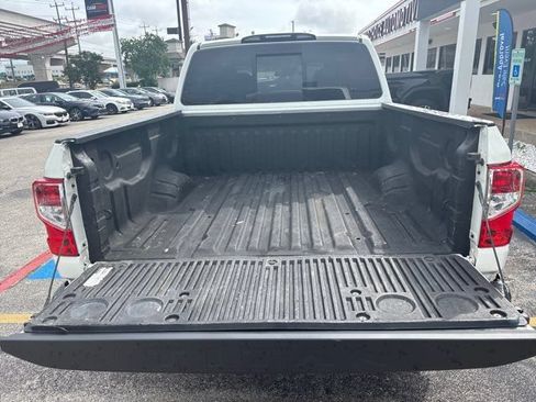Used 2021 Nissan Titan S w/ S Utility Package RWD image 11