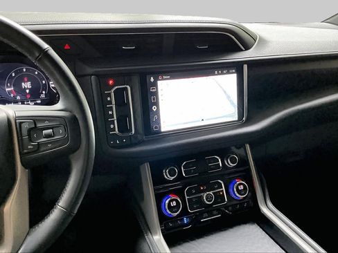 Used 2023 GMC Yukon Denali RWD image 6