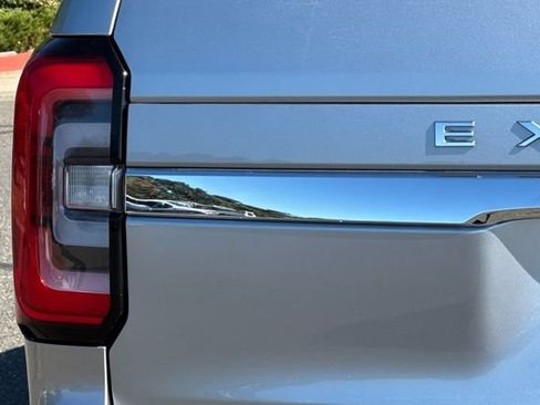 Used 2023 Ford Expedition Limited AWD/4WD image 50