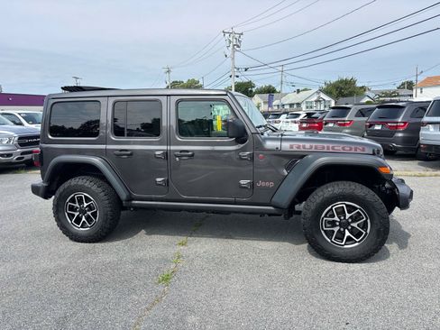 Certified 2025 Jeep Wrangler Unlimited Rubicon w/ Convenience Group AWD/4WD image 2