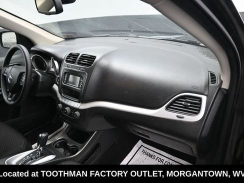 Used 2019 Dodge Journey SE FWD image 10