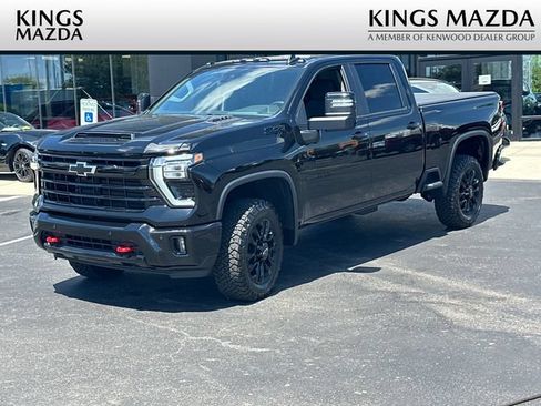Used 2026 Chevrolet Silverado 2500 LT w/ Trail Boss Package AWD/4WD image 1