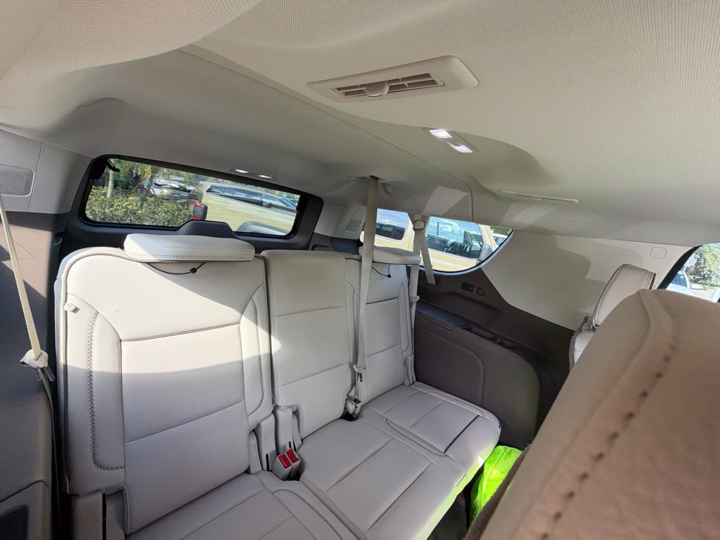 Used 2024 GMC Yukon XL Denali w/ Advanced Technology Package AWD/4WD image 13
