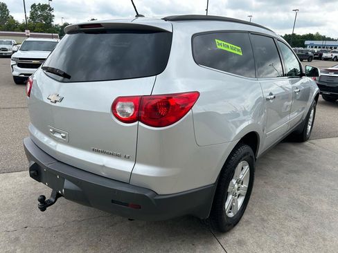 Used 2011 Chevrolet Traverse LT w/ Personal Connectivity Package FWD image 5
