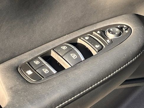 Certified 2025 INFINITI QX50 Luxe image 12