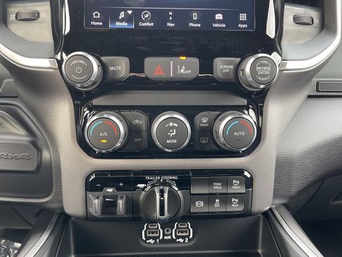 New 2024 RAM 2500 Big Horn w/ Night Edition image 15