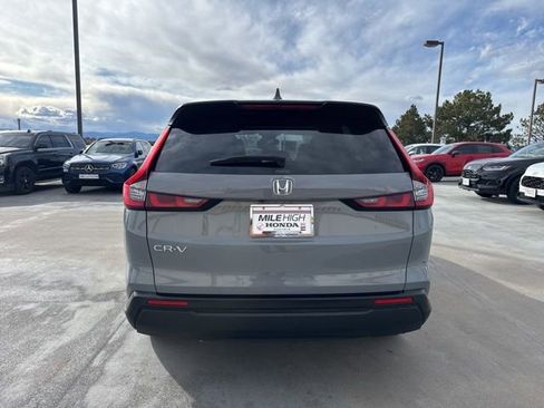 Used 2024 Honda CR-V EX image 9