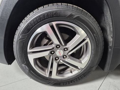 Used 2020 GMC Terrain SLT w/ Preferred Package AWD/4WD image 10