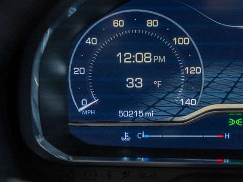 Used 2023 GMC Yukon SLT image 51