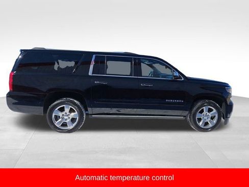 Used 2020 Chevrolet Suburban Premier image 10