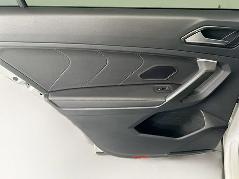 Used 2024 Volkswagen Tiguan SE R-Line FWD image 24