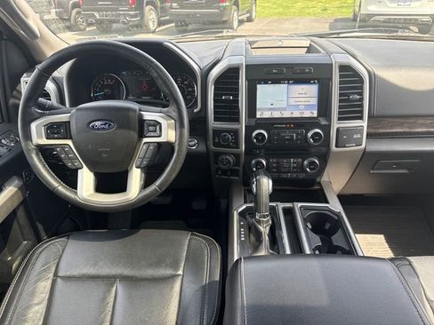Used 2018 Ford F150 Lariat w/ Equipment Group 502A Luxury AWD/4WD image 14