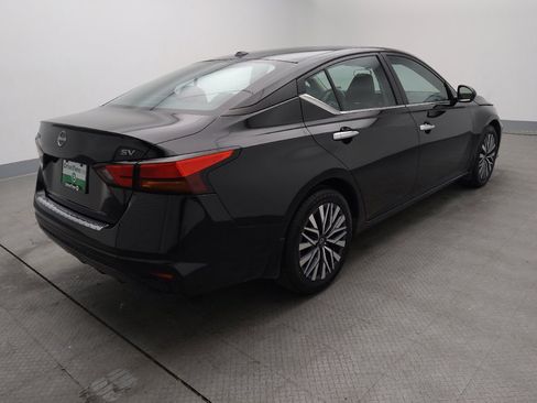 Used 2023 Nissan Altima 2.5 SV image 10