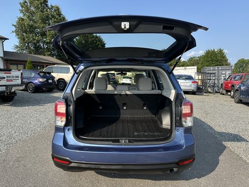 Used 2018 Subaru Forester 2.5i w/ Alloy Wheel Package AWD/4WD image 13