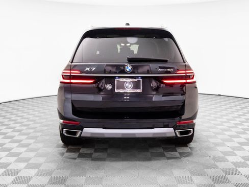 Used 2024 BMW X7 xDrive40i image 4