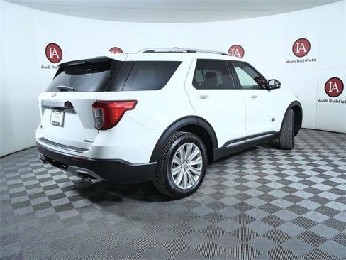 Used 2022 Ford Explorer King Ranch w/ Technology Package image 8