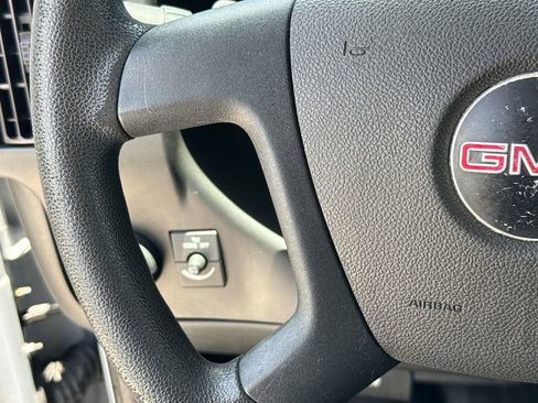 Used 2021 GMC Savana 2500 RWD image 15