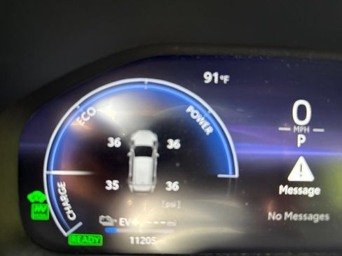 Used 2025 Toyota RAV4 XSE w/ Premium Package AWD/4WD image 10