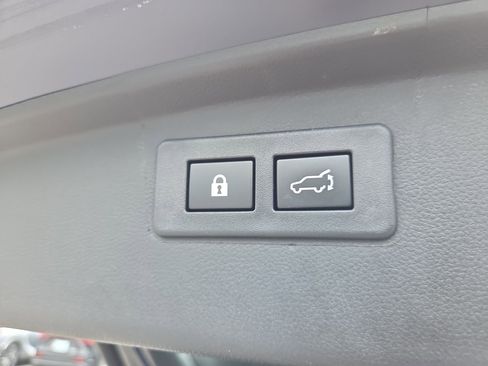 Certified 2025 Subaru Outback Limited AWD/4WD image 26