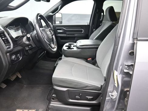 Used 2024 RAM 2500 Big Horn w/ Level 2 Equipment Group AWD/4WD image 19