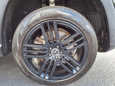 Used 2022 Mercedes-Benz GLS 450 4MATIC image 9