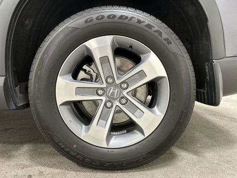 Used 2025 Honda Pilot EX-L image 14