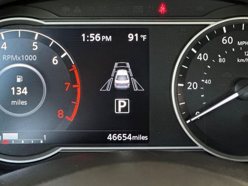 Used 2024 Nissan Versa SV FWD image 22