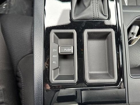 New 2026 Toyota Tundra SR image 18