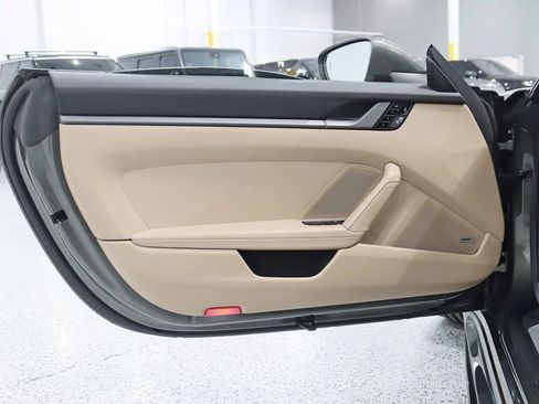 Used 2020 Porsche 911 Carrera S image 37