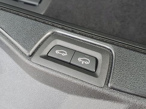 New 2026 BMW X5 xDrive50e image 27