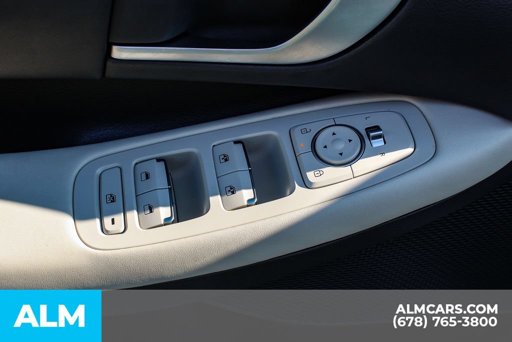 Used 2025 Hyundai Sonata SEL FWD image 29
