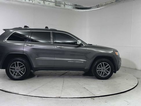 Used 2014 Jeep Grand Cherokee Limited w/ Trailer Tow Group IV image 9