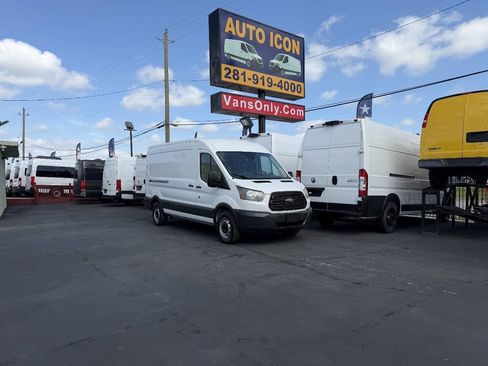 Used 2018 Ford Transit 250 148 Medium Roof RWD image 23
