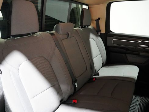 Used 2019 RAM 1500 Big Horn image 16