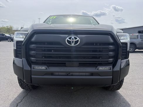 Used 2025 Toyota Tundra SR5 image 9