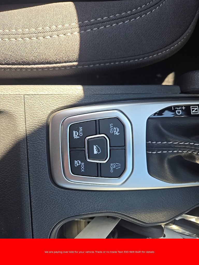 New 2026 Nissan Frontier SV w/ All-Weather Content Package AWD/4WD image 20