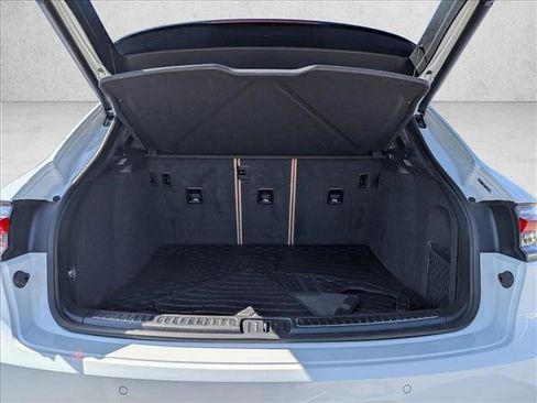 Used 2021 Porsche Macan image 7